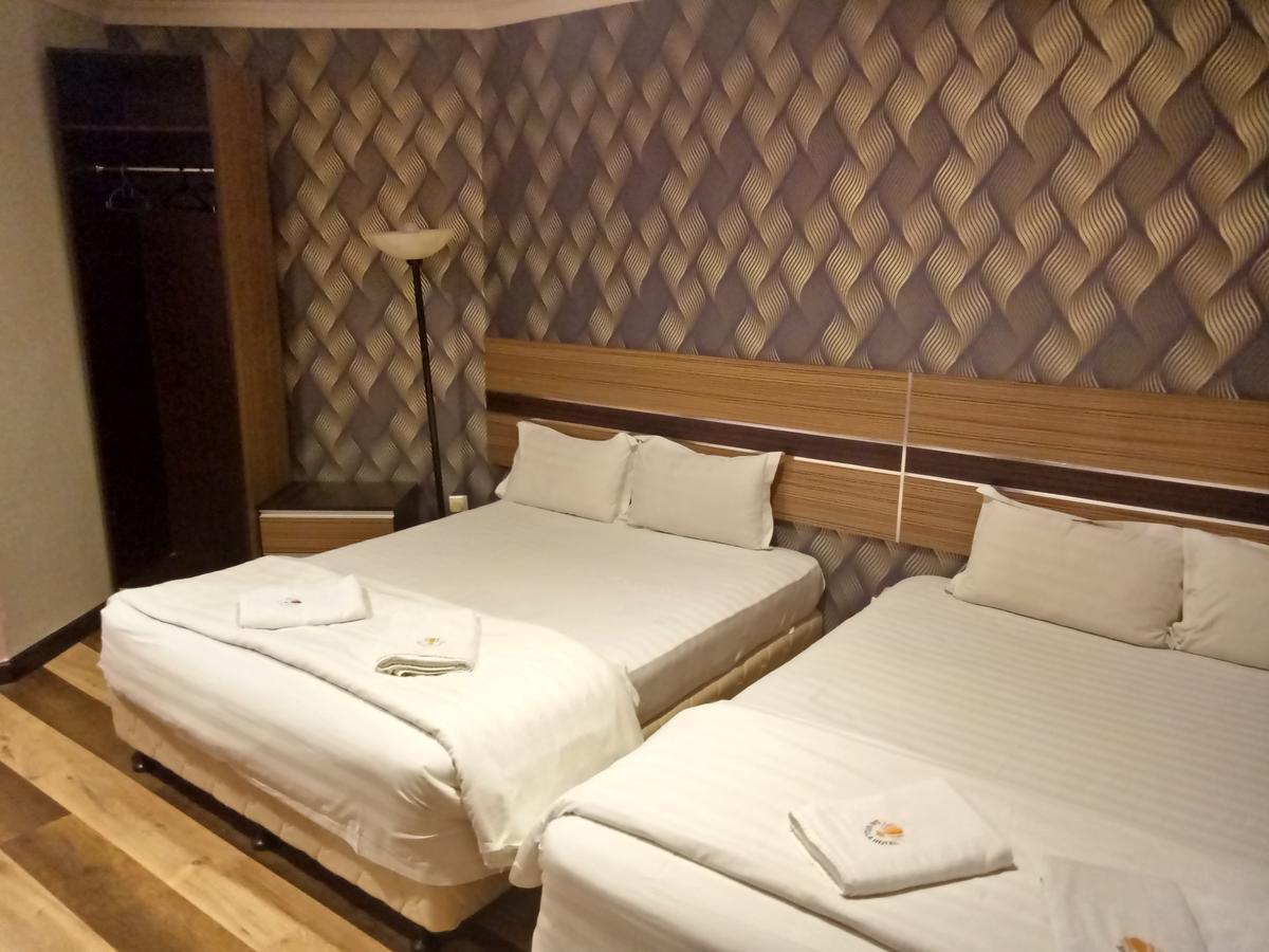 Sai Villa Hotel Near Klia & Klia2 Nilai Exterior photo