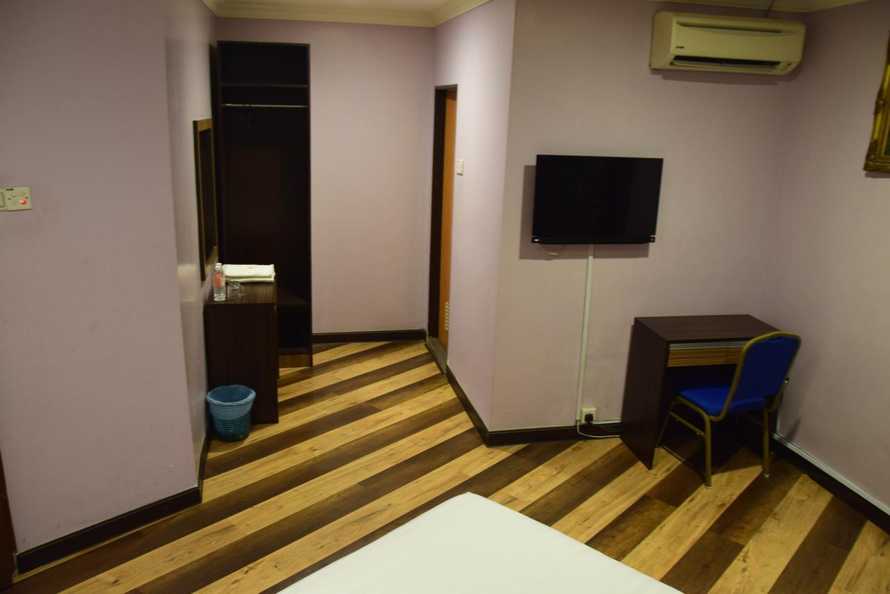 Sai Villa Hotel Near Klia & Klia2 Nilai Exterior photo