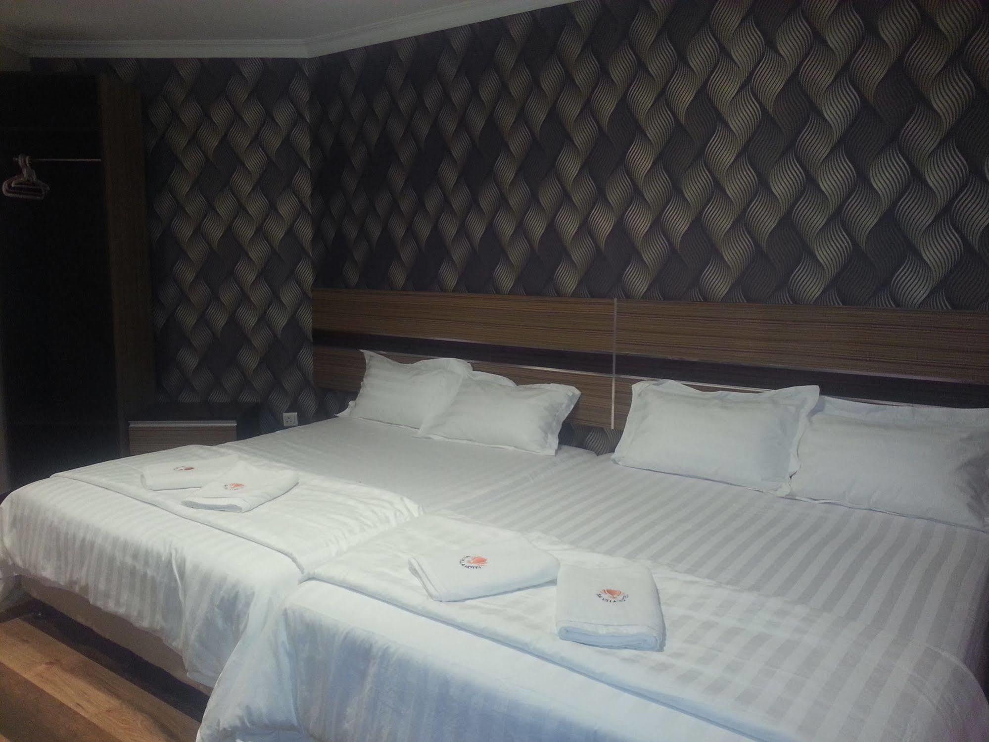 Sai Villa Hotel Near Klia & Klia2 Nilai Exterior photo