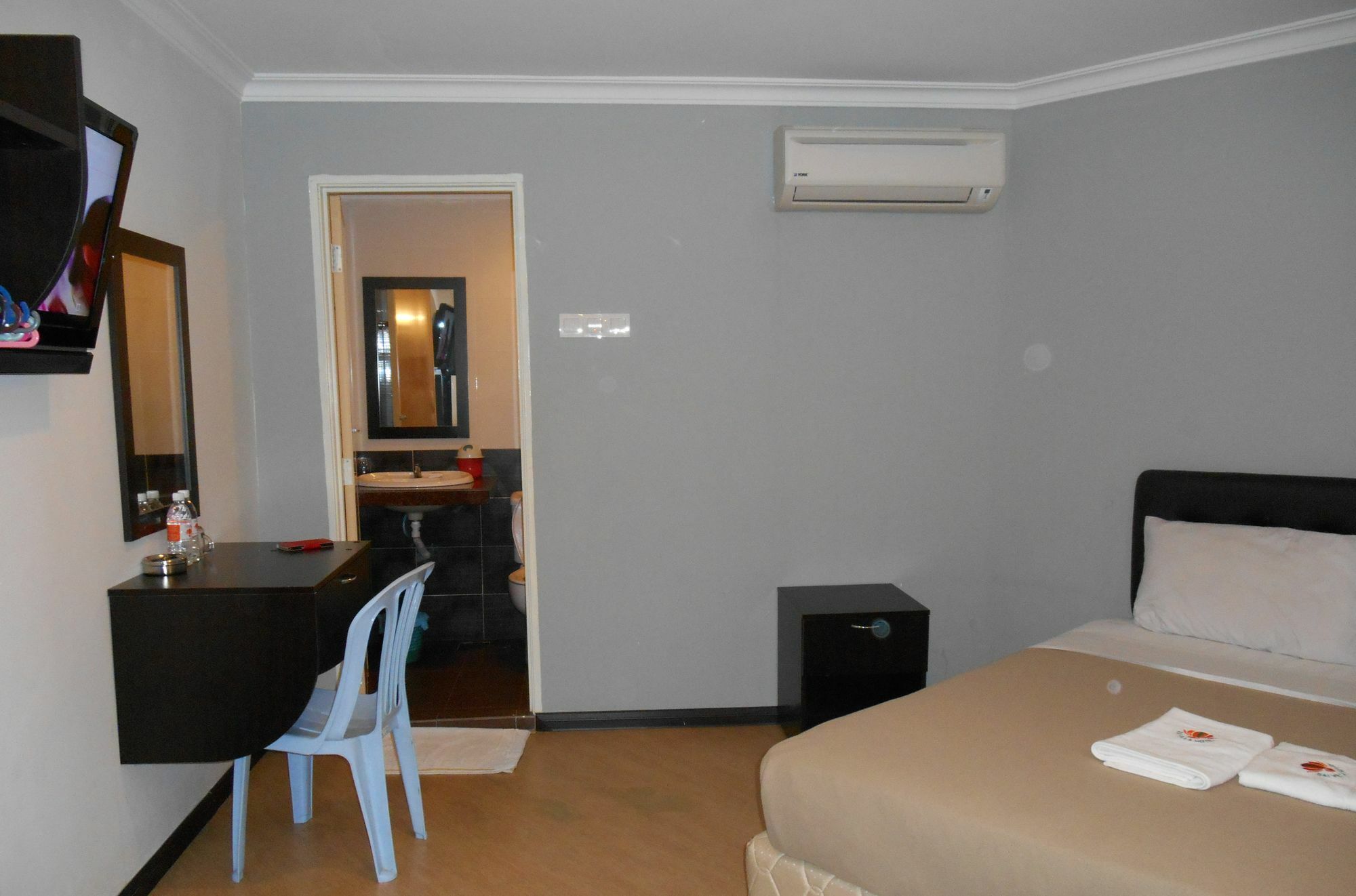 Sai Villa Hotel Near Klia & Klia2 Nilai Exterior photo